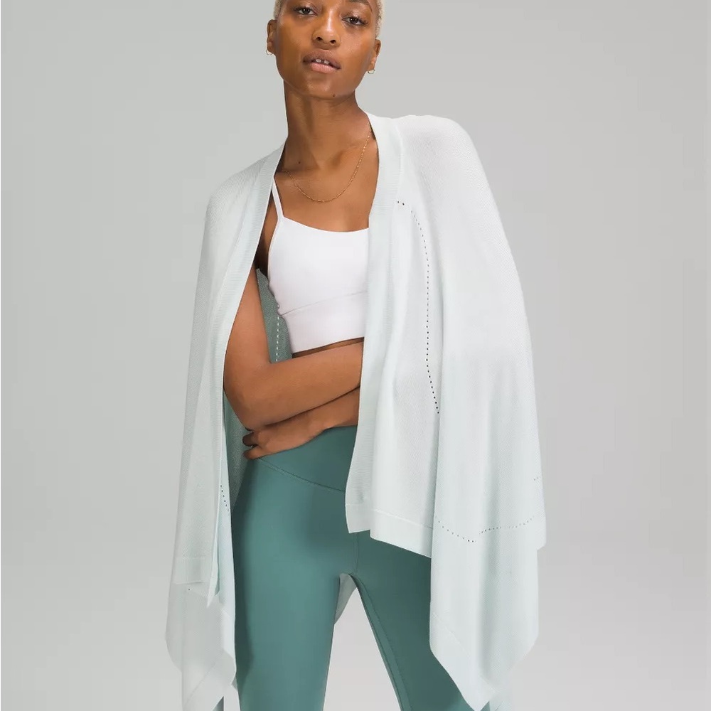 Lululemon Open Mind Wrap